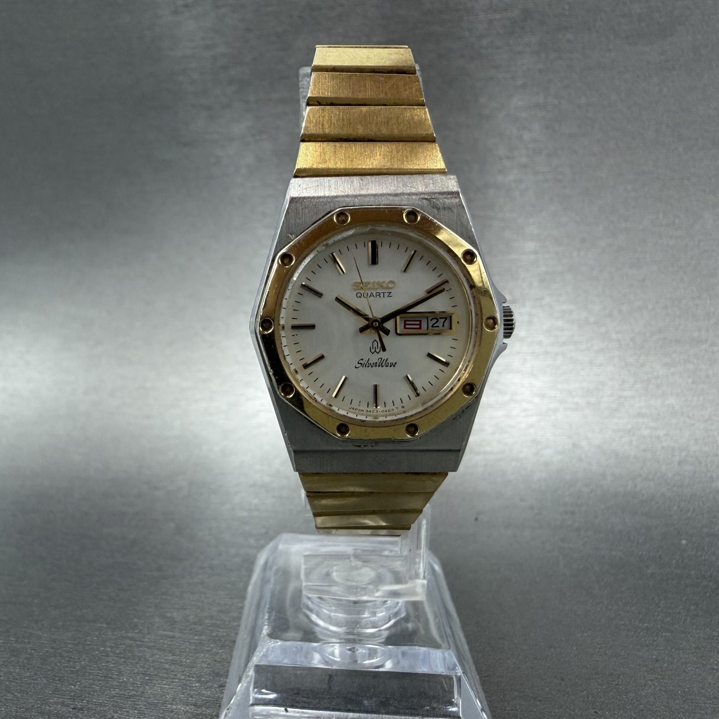 Seiko SilverWave Watch Women 26mm Silver Dial Two Tone Daydate 3423-0190 New Bat5