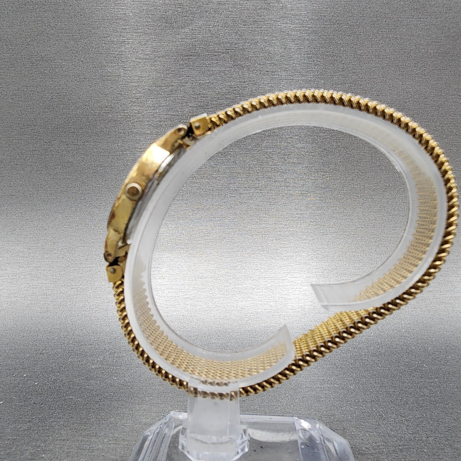 VTG Seiko Watch Women 22mm Champagne Dial Gold Tone Oval 23205290 New Battery6