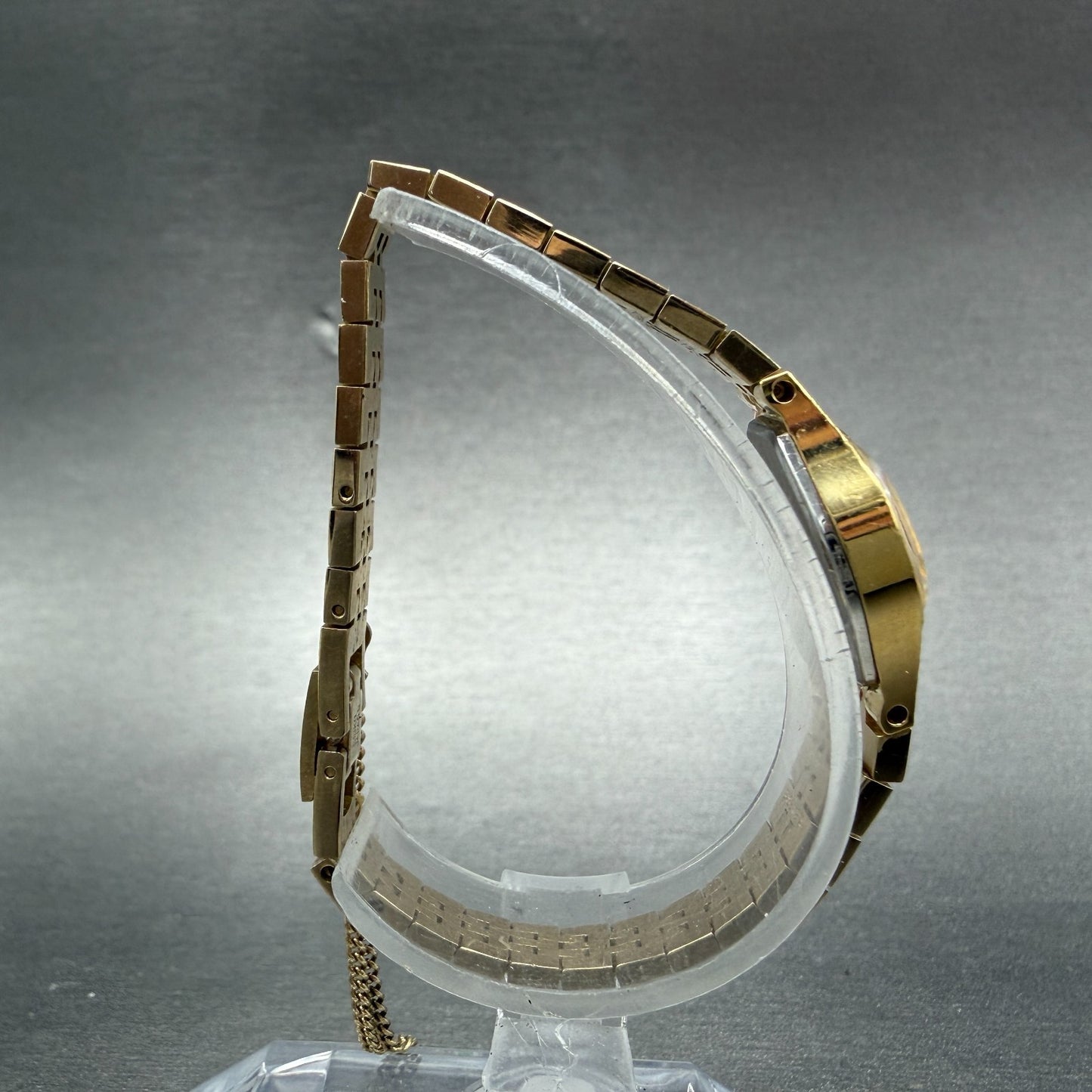 Seiko Watch Women 17mm Champagne Dial Gold Tone 2C20-5759 Oval New Battery TH8