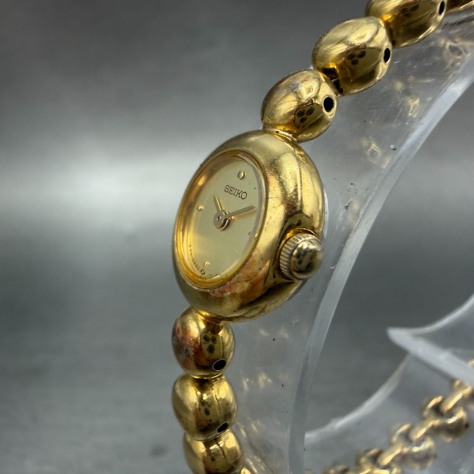 Seiko Watch Women 14mm Champagne Dial Gold Tone Round 1E20-0070 New Battery2