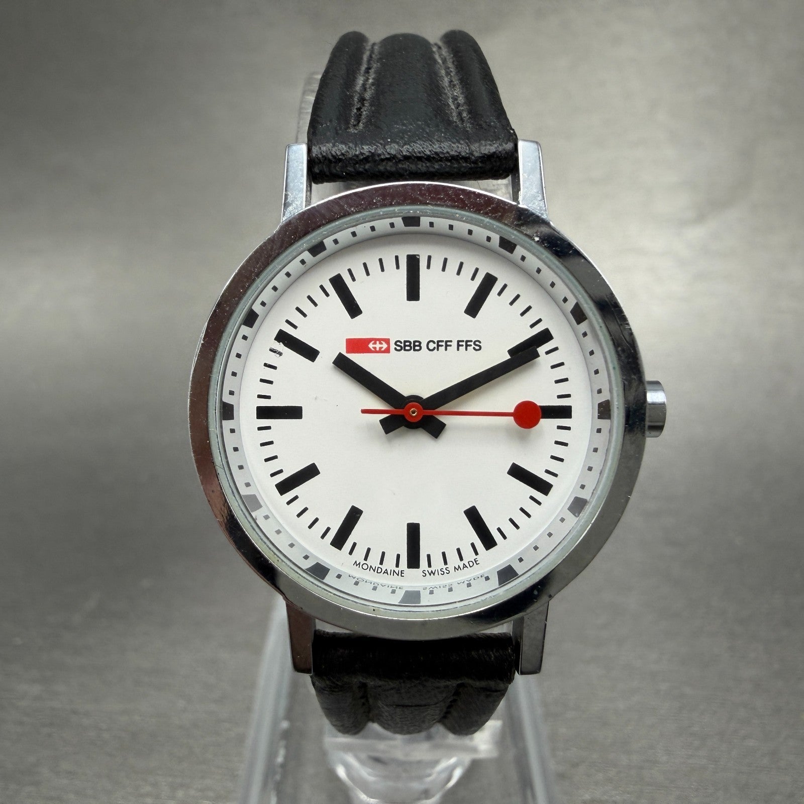 Mondaine Watch Women 26mm White Dial Silver Tone Round Leather New Battery0