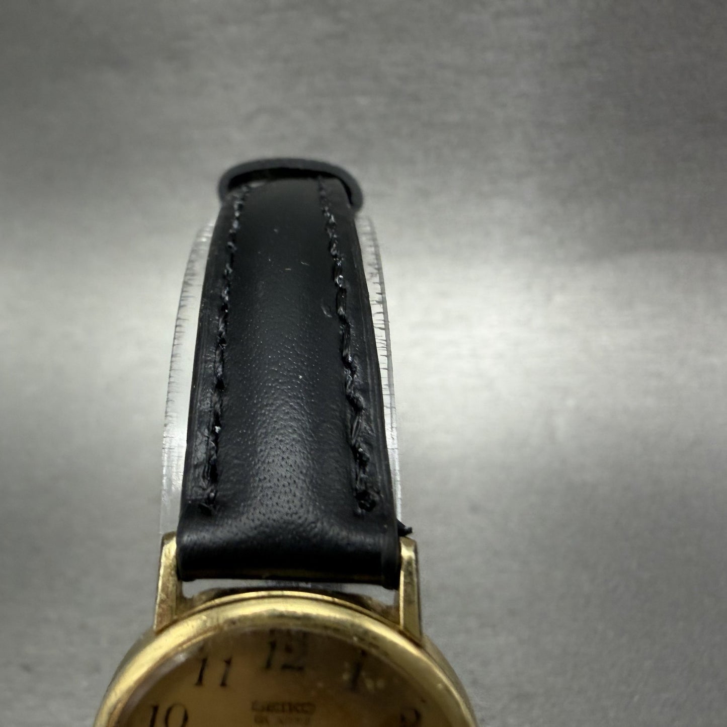 Seiko Watch Women 23mm Champagne dial Gold Tone Round 14000049 New Battery4