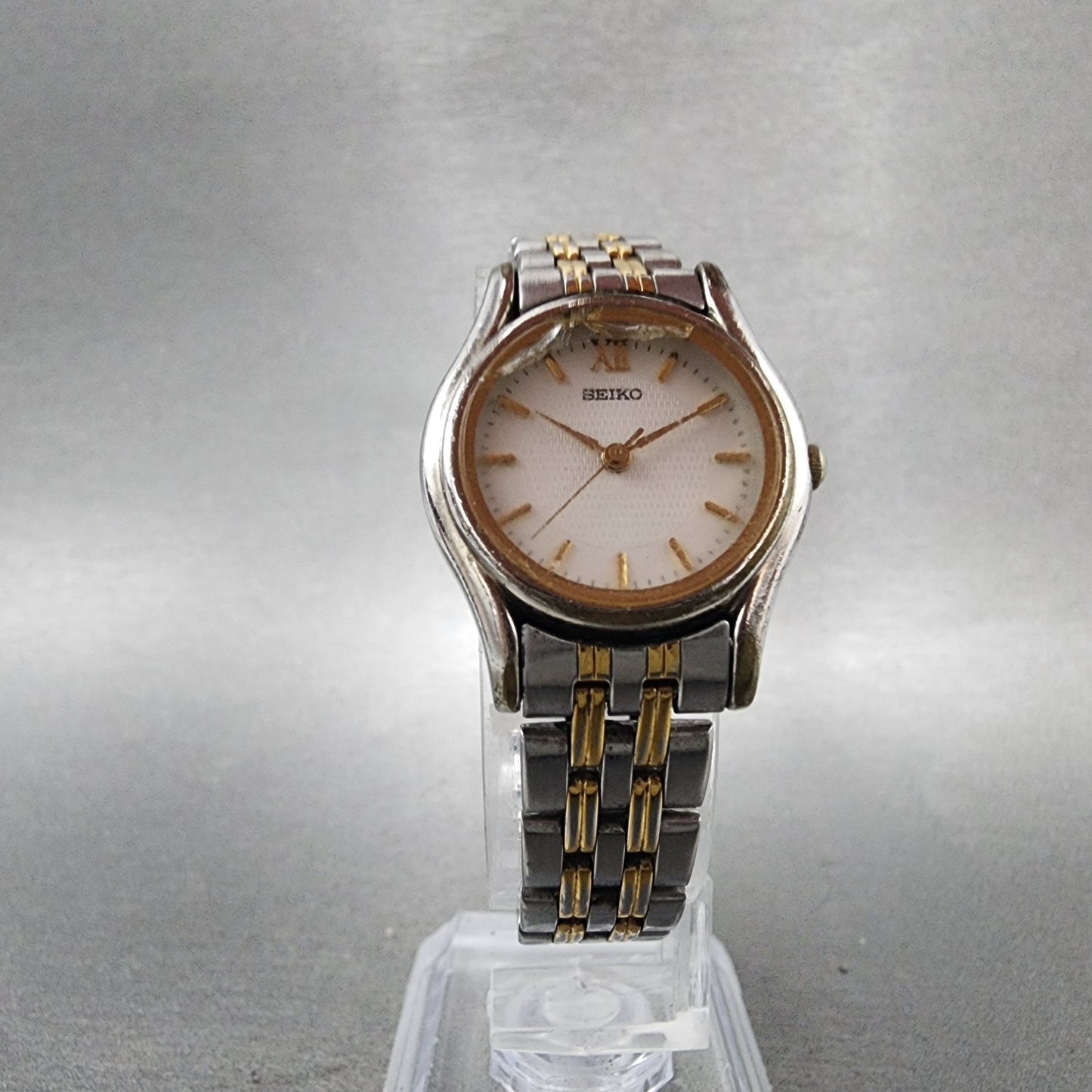 Seiko watch Women 24mm White Dial Two Tone Round V4011630 New Battery VTG5