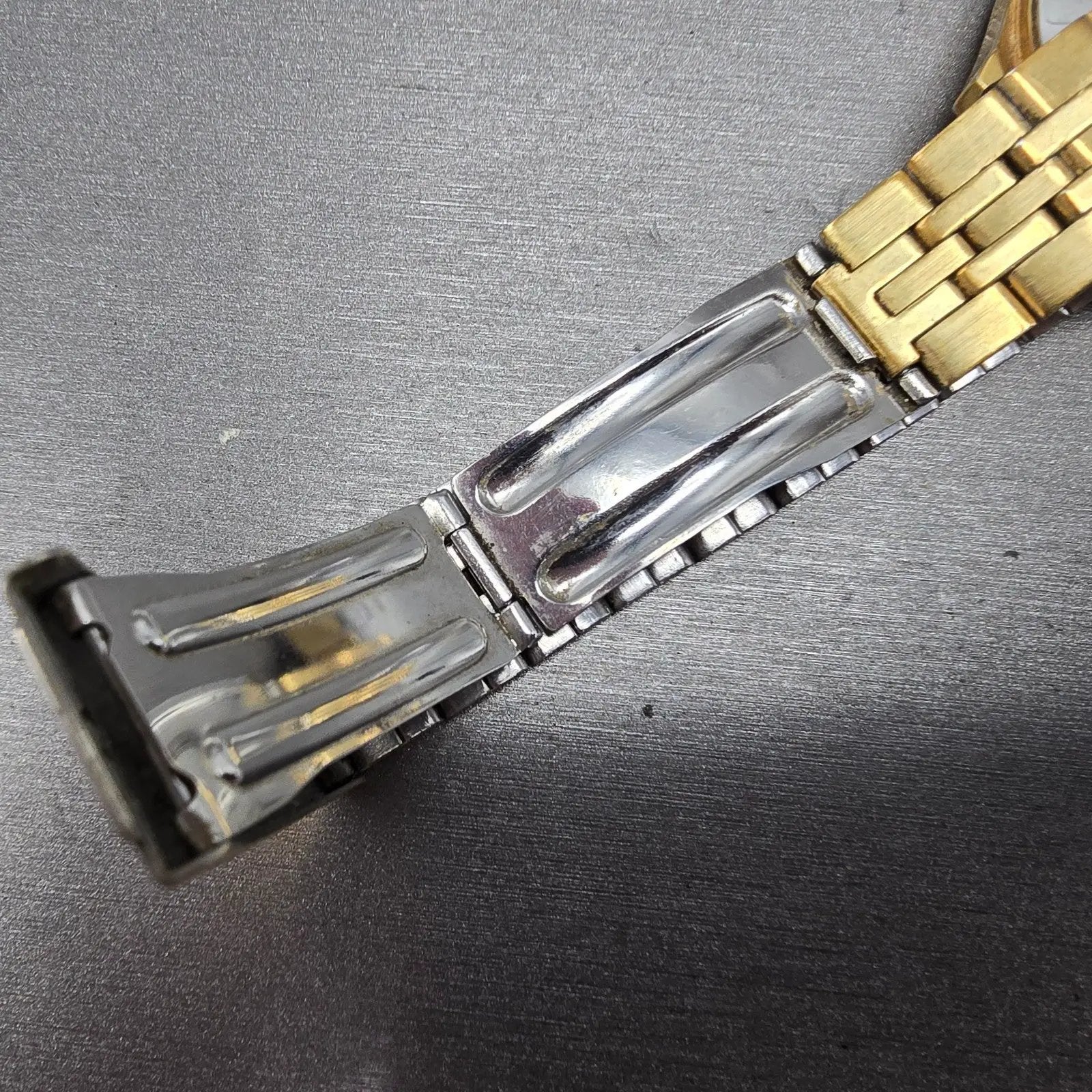 Bulova Automatic Watch Men 35mm Silver Dial Gold Tone Daydate Round N7 PARTS VTG10