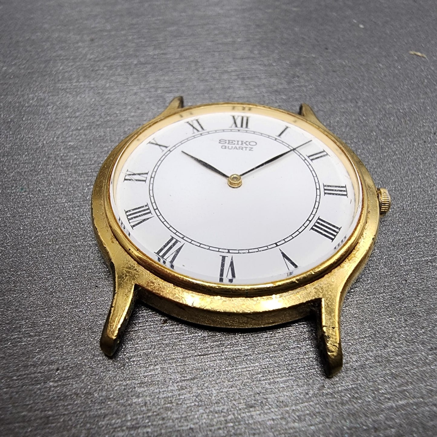 Seiko Watch Men 34mm White Dial Gold Tone Round V7008A10 New Battery5