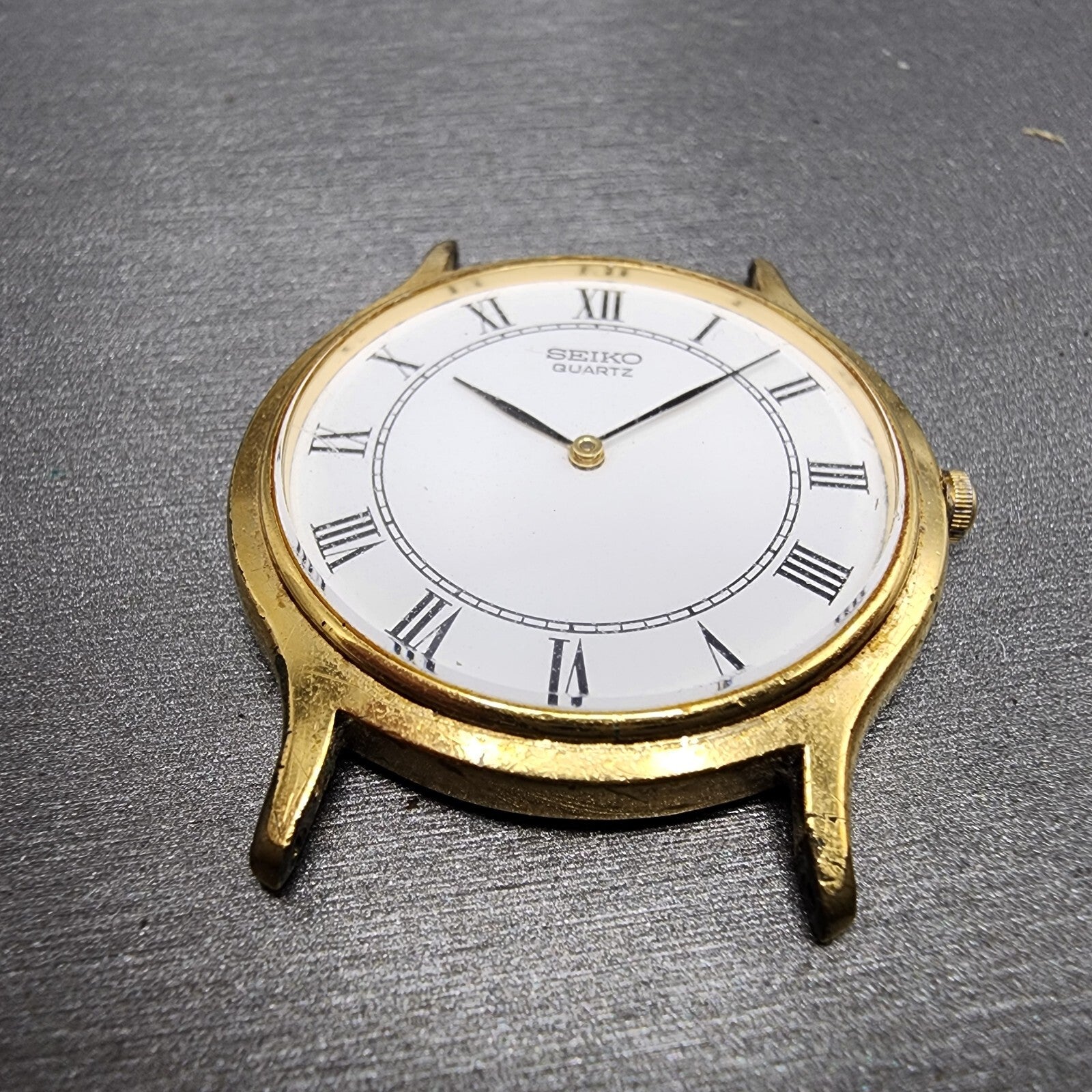 Seiko Watch Men 34mm White Dial Gold Tone Round V7008A10 New Battery5