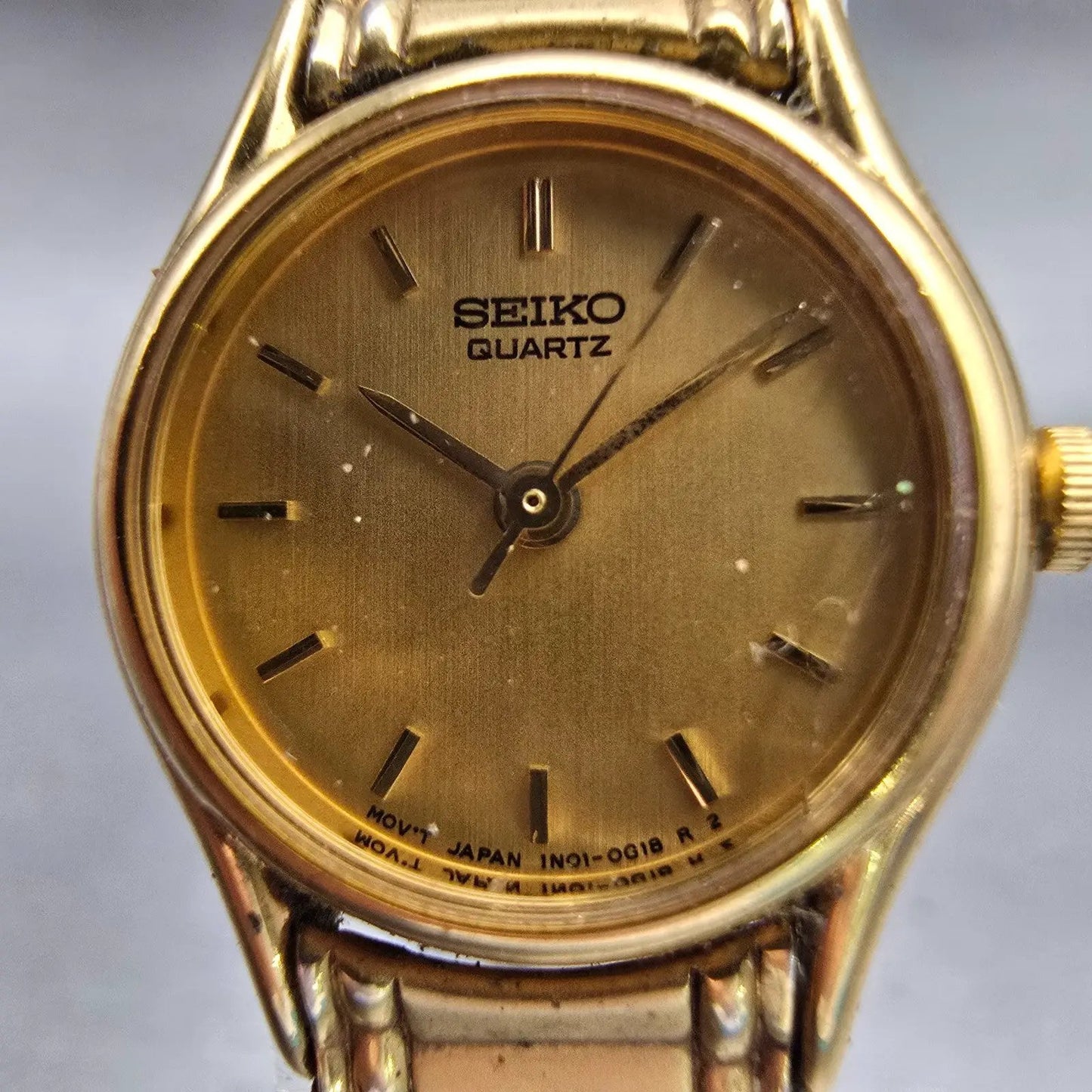 Seiko Watch Women 20mm Gold Dial Gold Tone Round 1N01-0E19 New Battery Vintage1