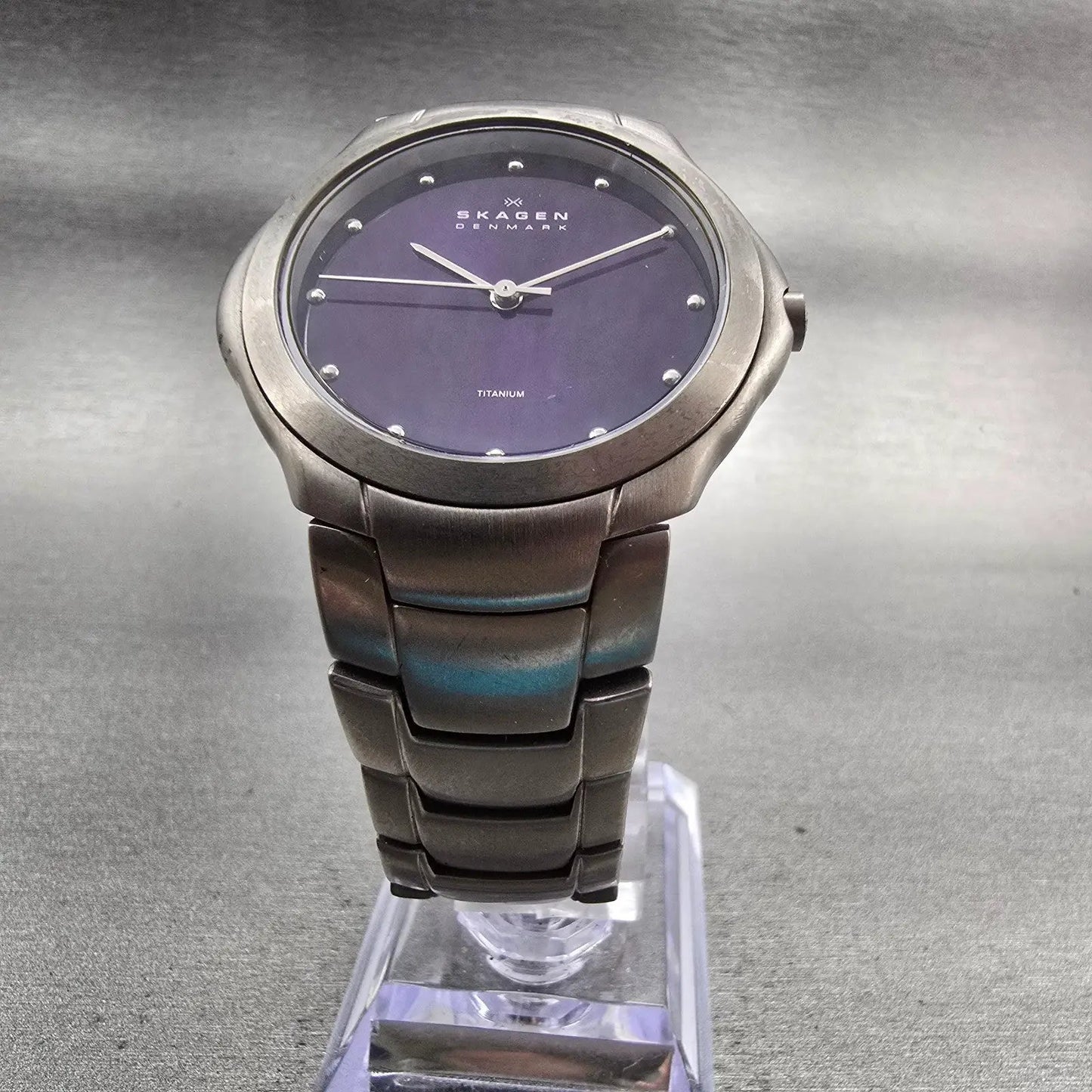 Skagen Watch Women 37mm Purple Dial Titanium Round 283LTXN New Battery 6.25"5