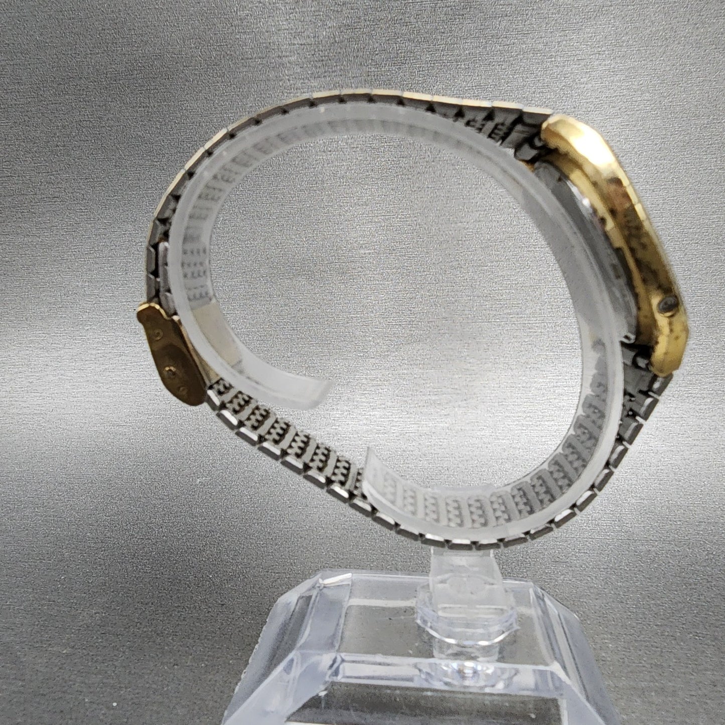 Citizen CQ Digital Watch Men 33mm LCD Gold Tone New Battery 4097238 VTG8