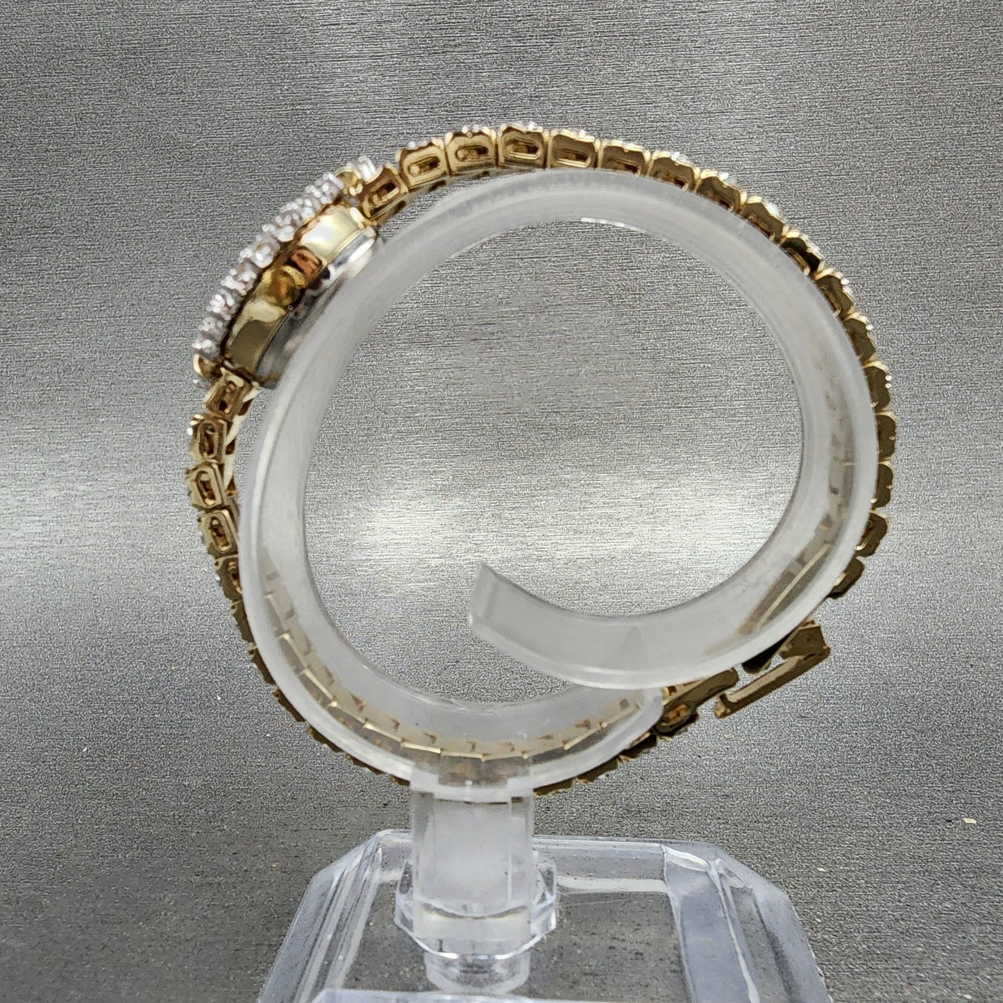 Armitron Deauville Watch Women 14mm Champagne Dial Gold Tone Oval New battery7
