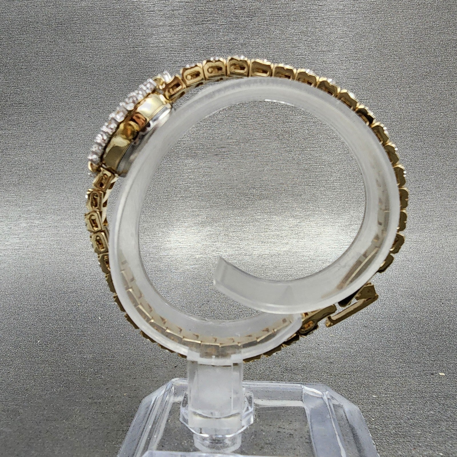 Armitron Deauville Watch Women 14mm Champagne Dial Gold Tone Oval New battery7