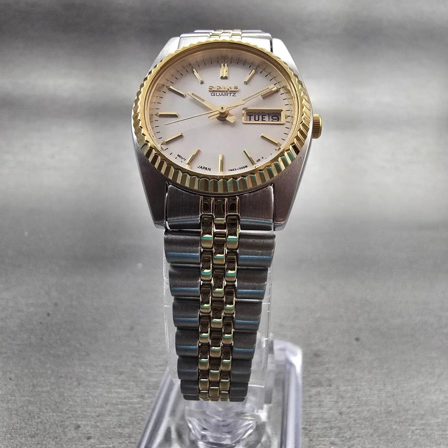Seiko Watch Women 24mm Silver Dial Two Tone Daydate Round 7N83-0041 New Battery5