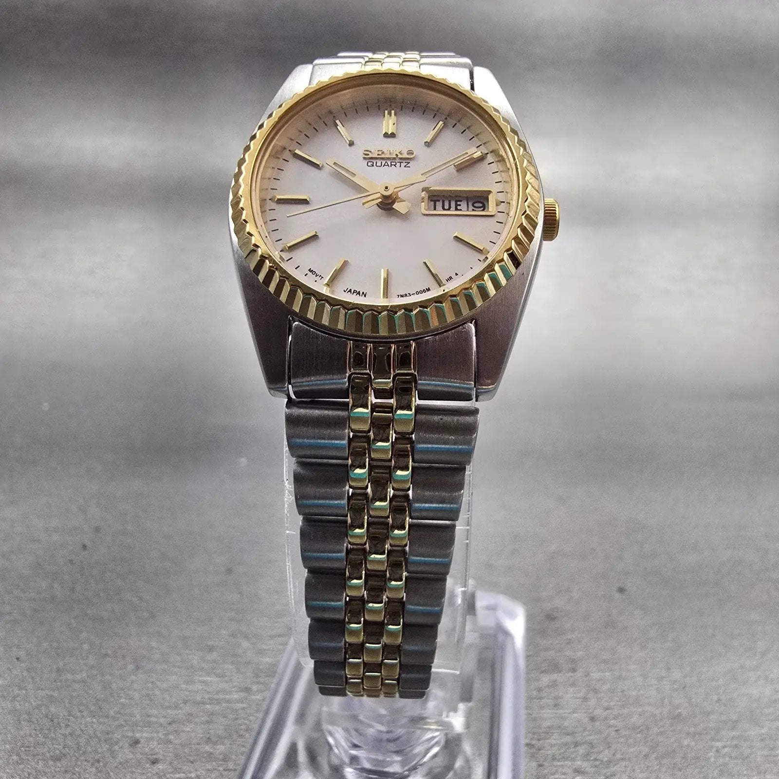 Seiko Watch Women 24mm Silver Dial Two Tone Daydate Round 7N83-0041 New Battery5