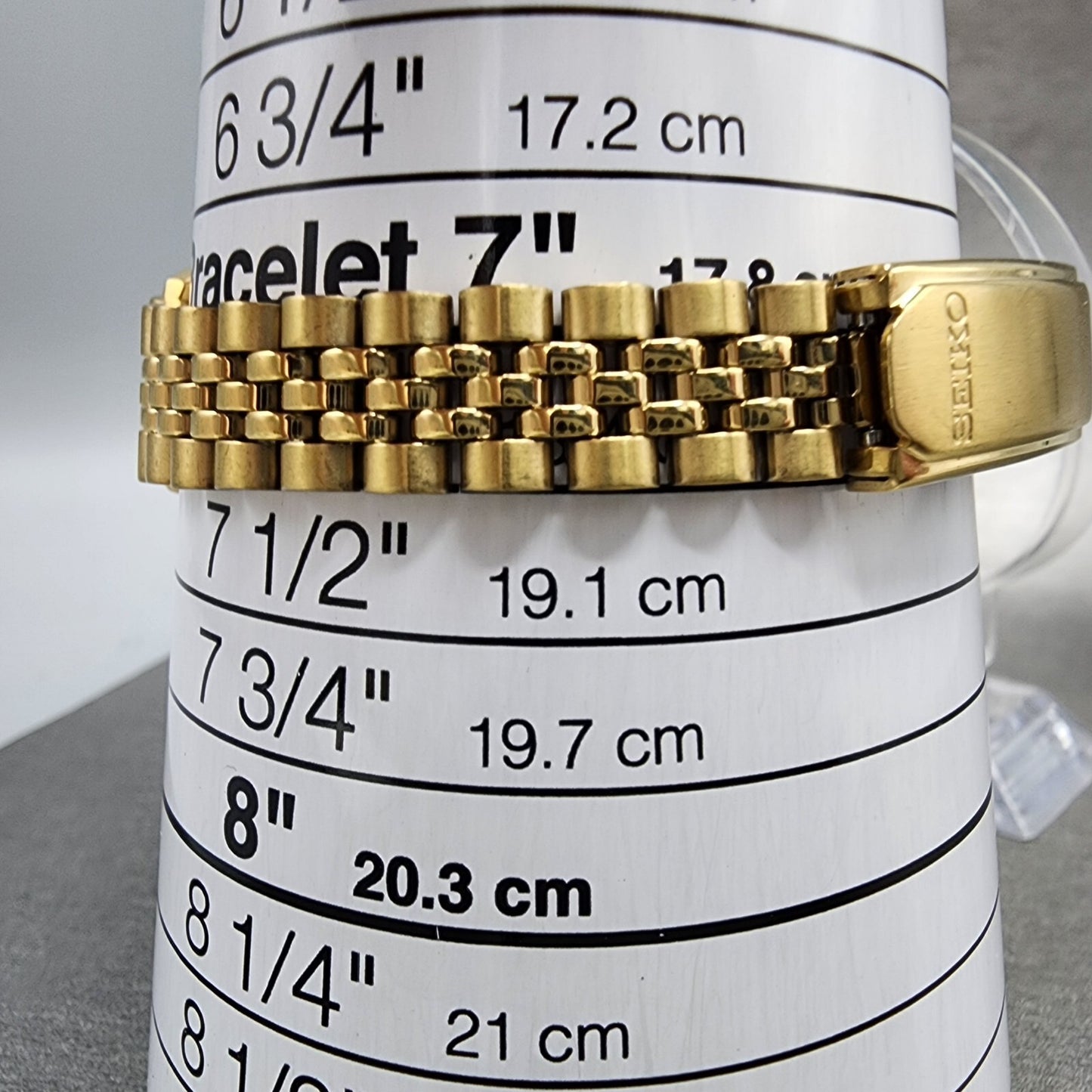 Seiko Watch Women 24mm Gold Dial Gold Tone Daydate Round 7N83-0041 Sigllum Runs