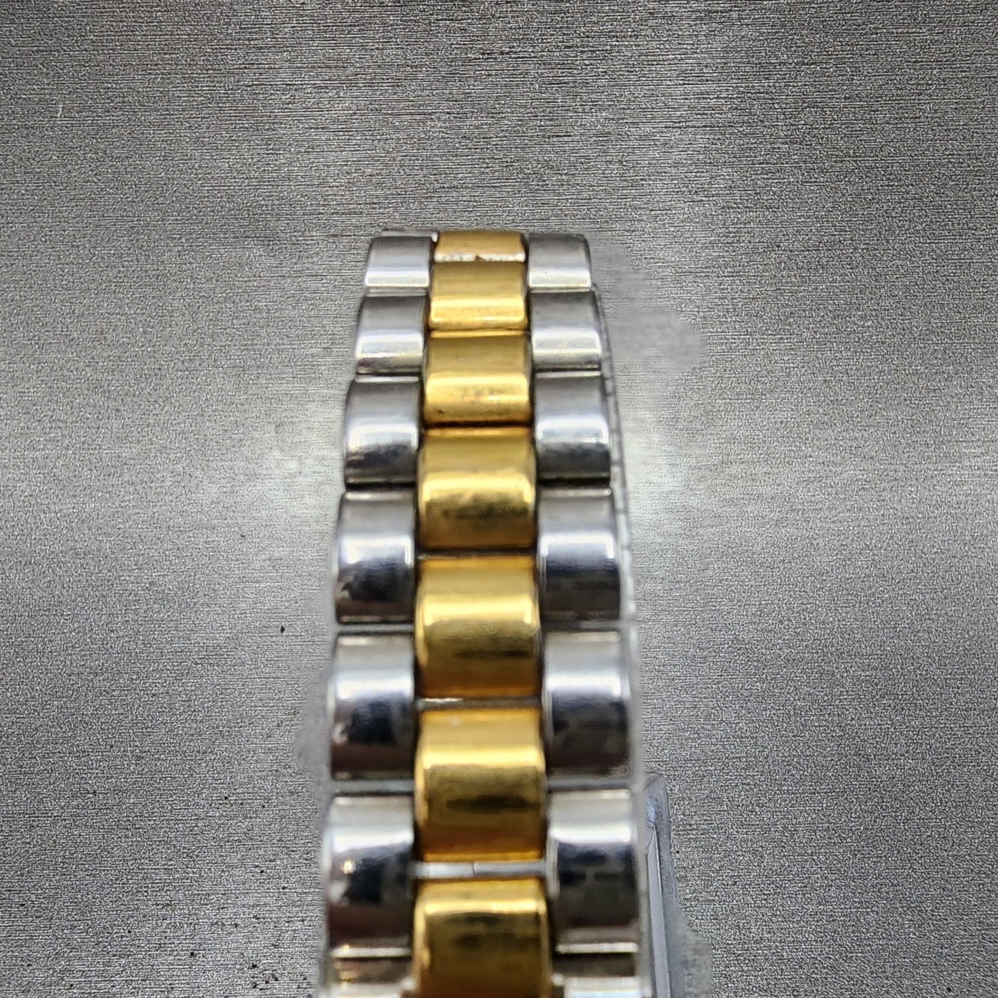 Seiko Creo Tank Watch Women 15mm Champagne Dial Two Tone 1e206250 New Battery4