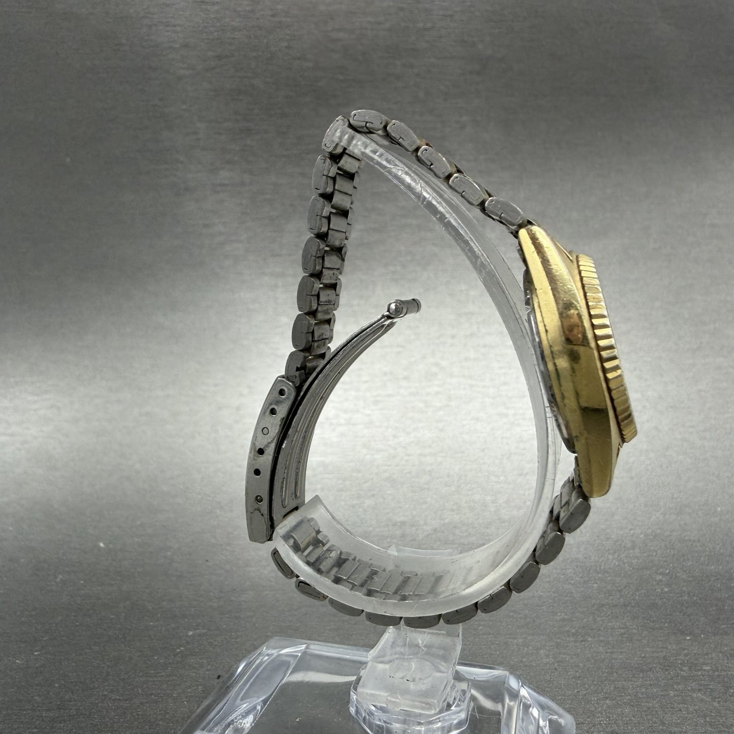 Seiko SQ Watch Women 25mm Champagne Dial Gold Tone Daydate 2626-0159 New Battery8