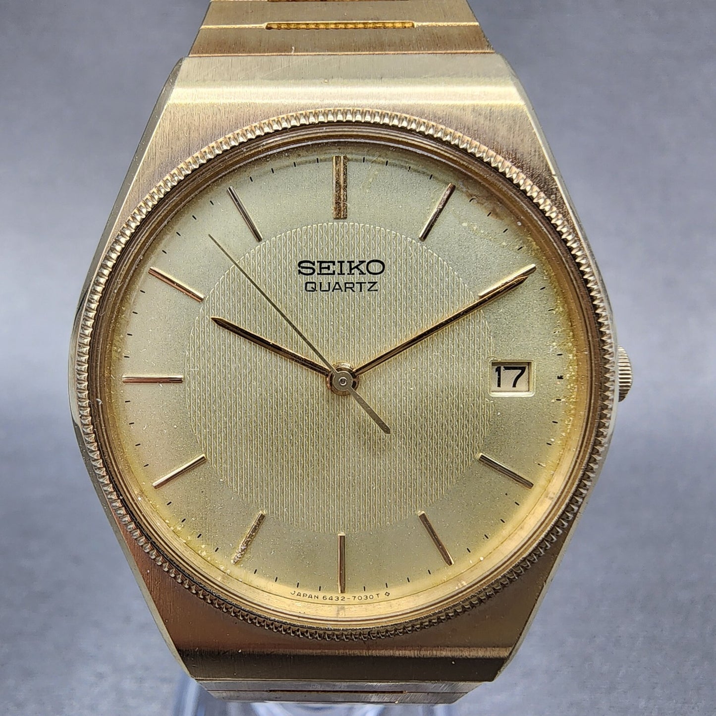 VTG Seiko Watch Men 32mm Gold Dial Gold Tone Date Round 64327019 PARTS2