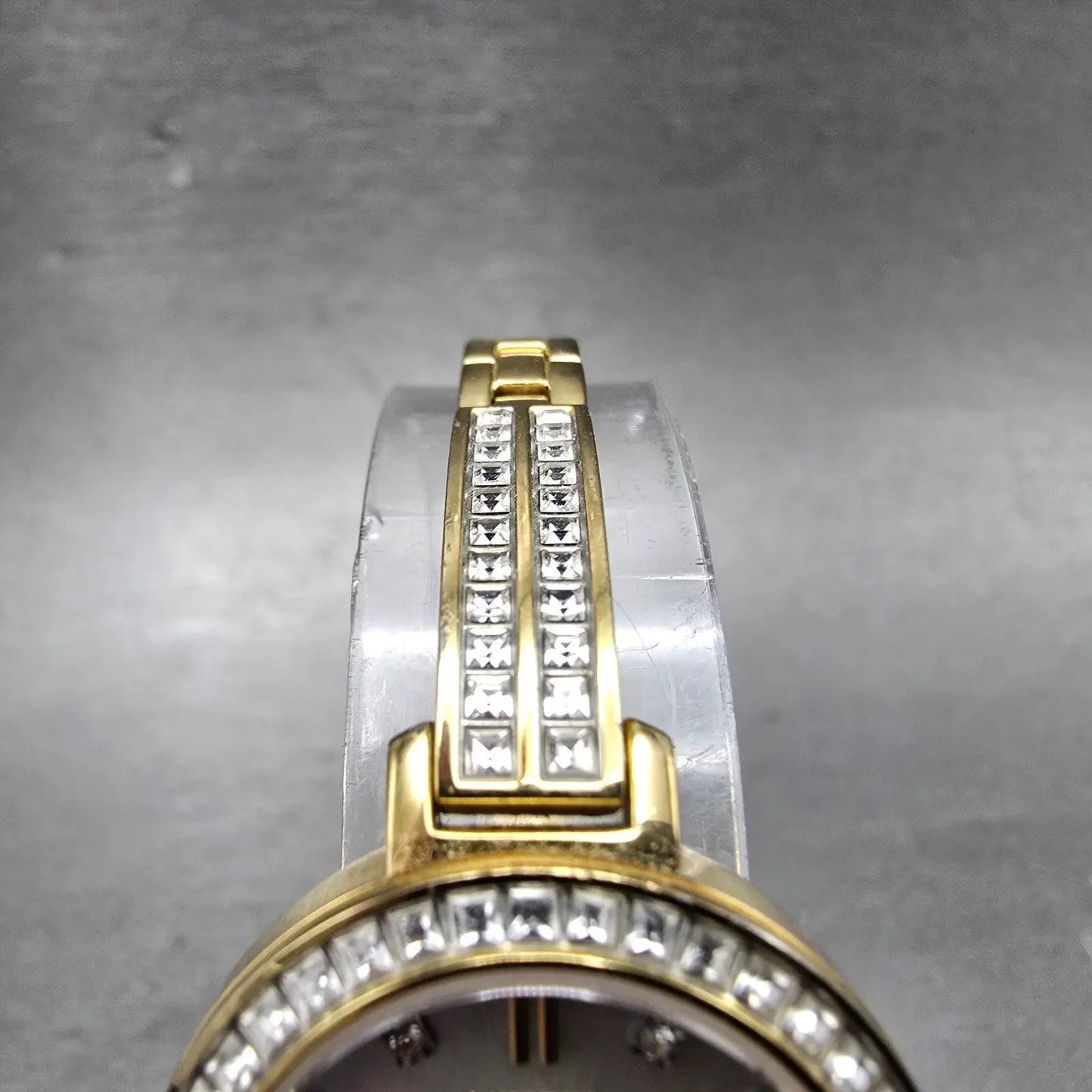Citizen Eco-Drive Watch Women 25mm MOP Dial Gold Tone Round E031-S122694 Runs NQ4
