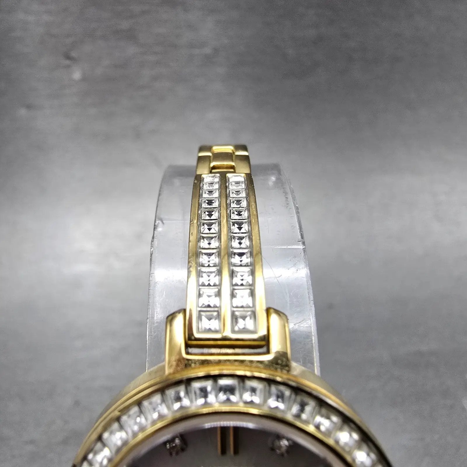 Citizen Eco-Drive Watch Women 25mm MOP Dial Gold Tone Round E031-S122694 Runs NQ4