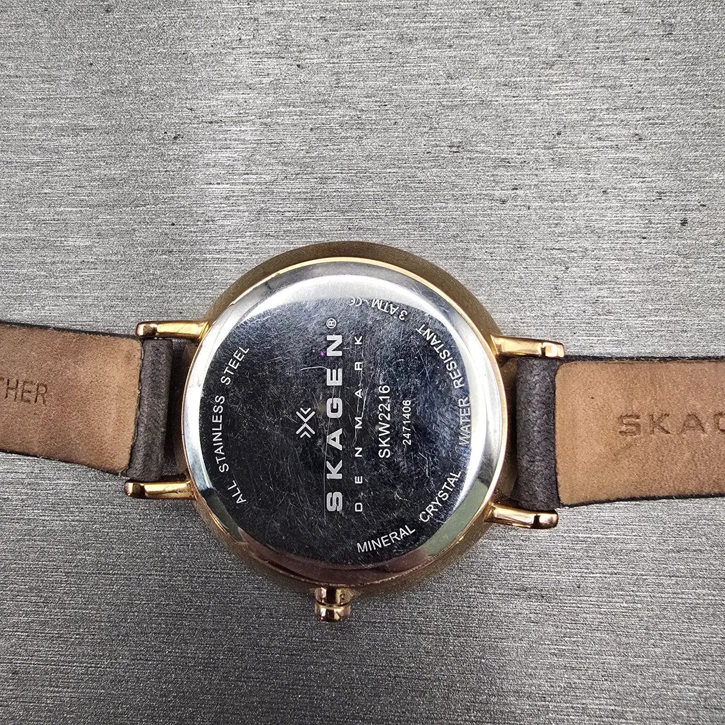 Skagen Ditte Watch Women 36mm Gray Dial Gold Tone Round SKW2216 New Battery10
