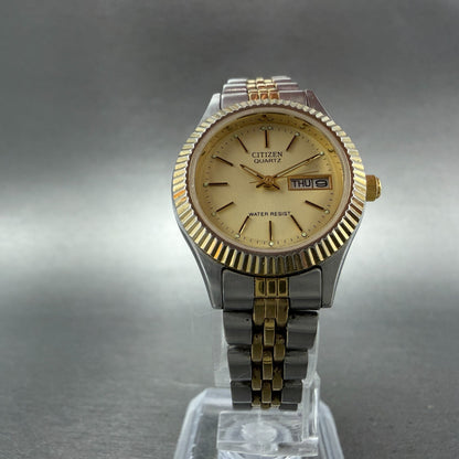 Citizen CQ Watch Women 25mm Champagne Dial Two Tone Daydate 6000-R00413 NewBattC5