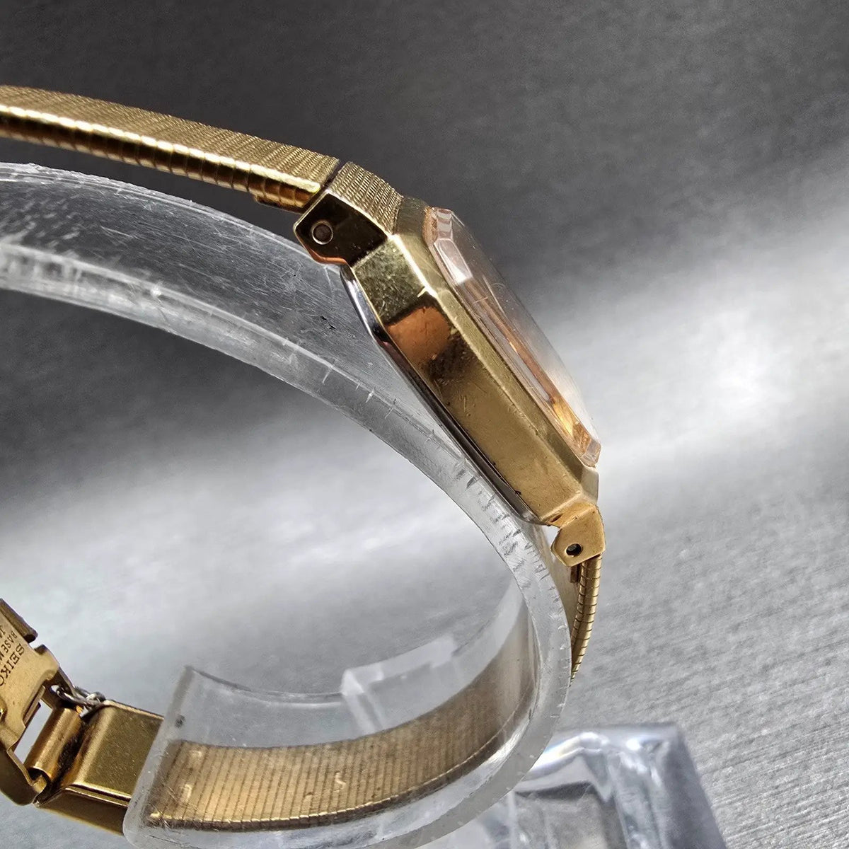 Seiko Watch Women 17mm Gold Dial Gold Tone Rectangle 4N00-5139 New Battery JP r23