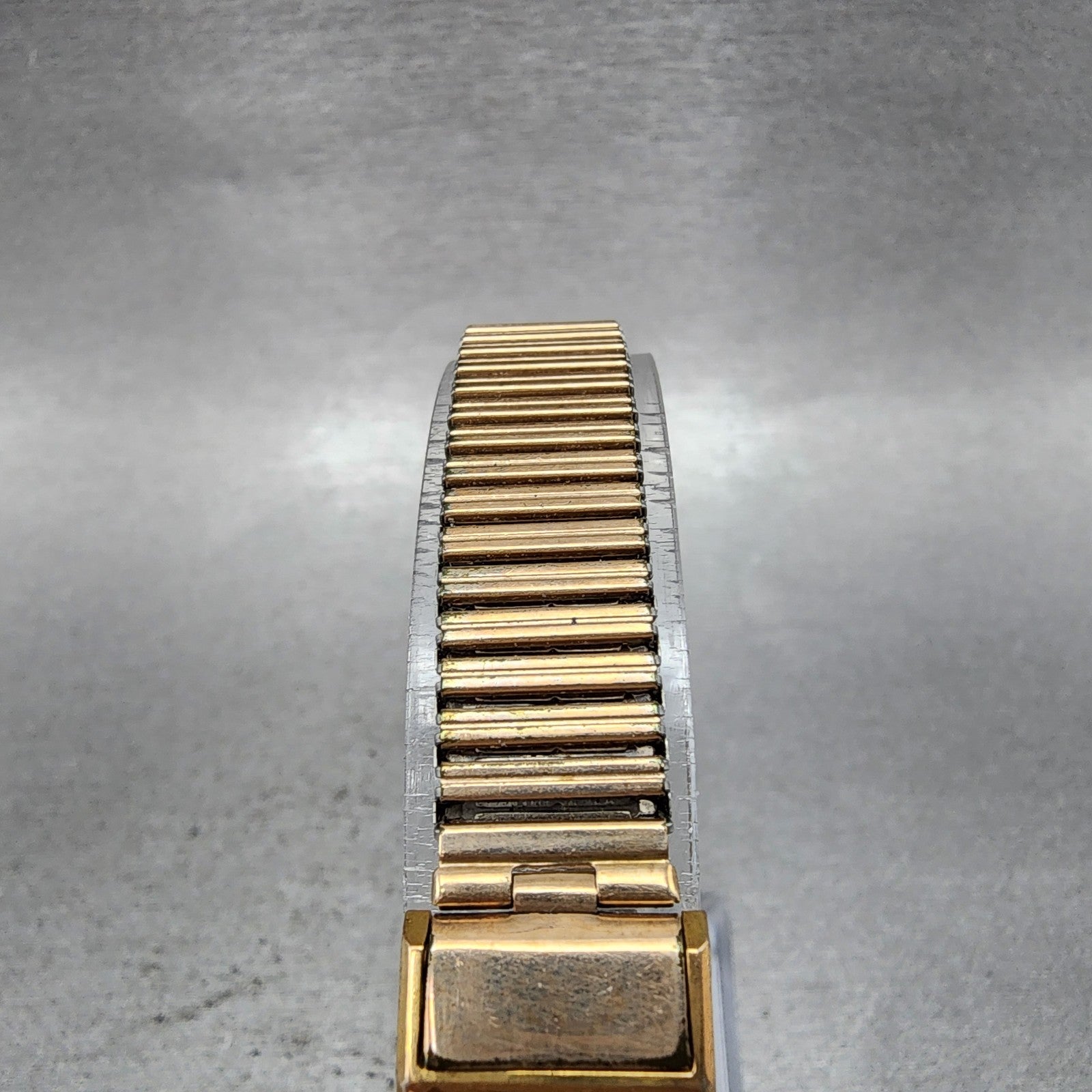 Seiko Beauty Tank Watch Women 15mm Silver Dial Gold Tone Manual 5506 Runs4