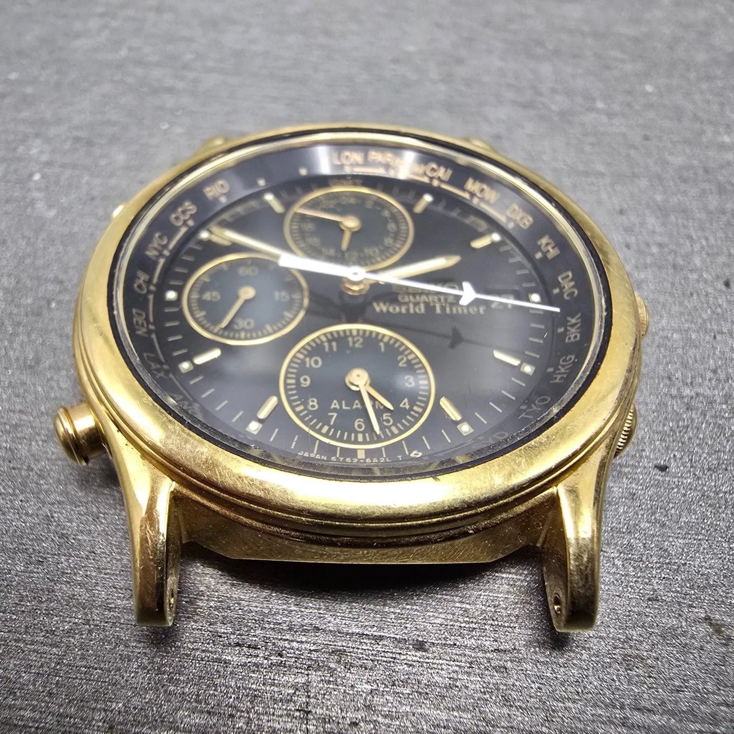 Seiko World Time Watch Men 37mm Black Dial Gold Tone Alarm Date 5T52-6A39 PARTS73