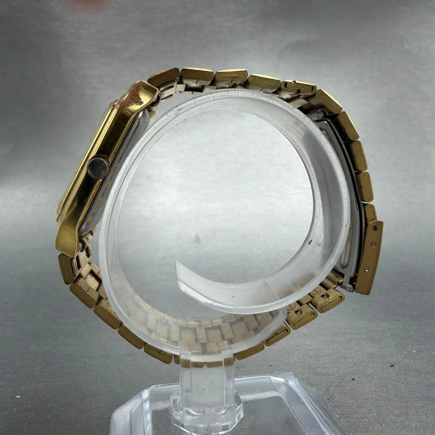 48104729