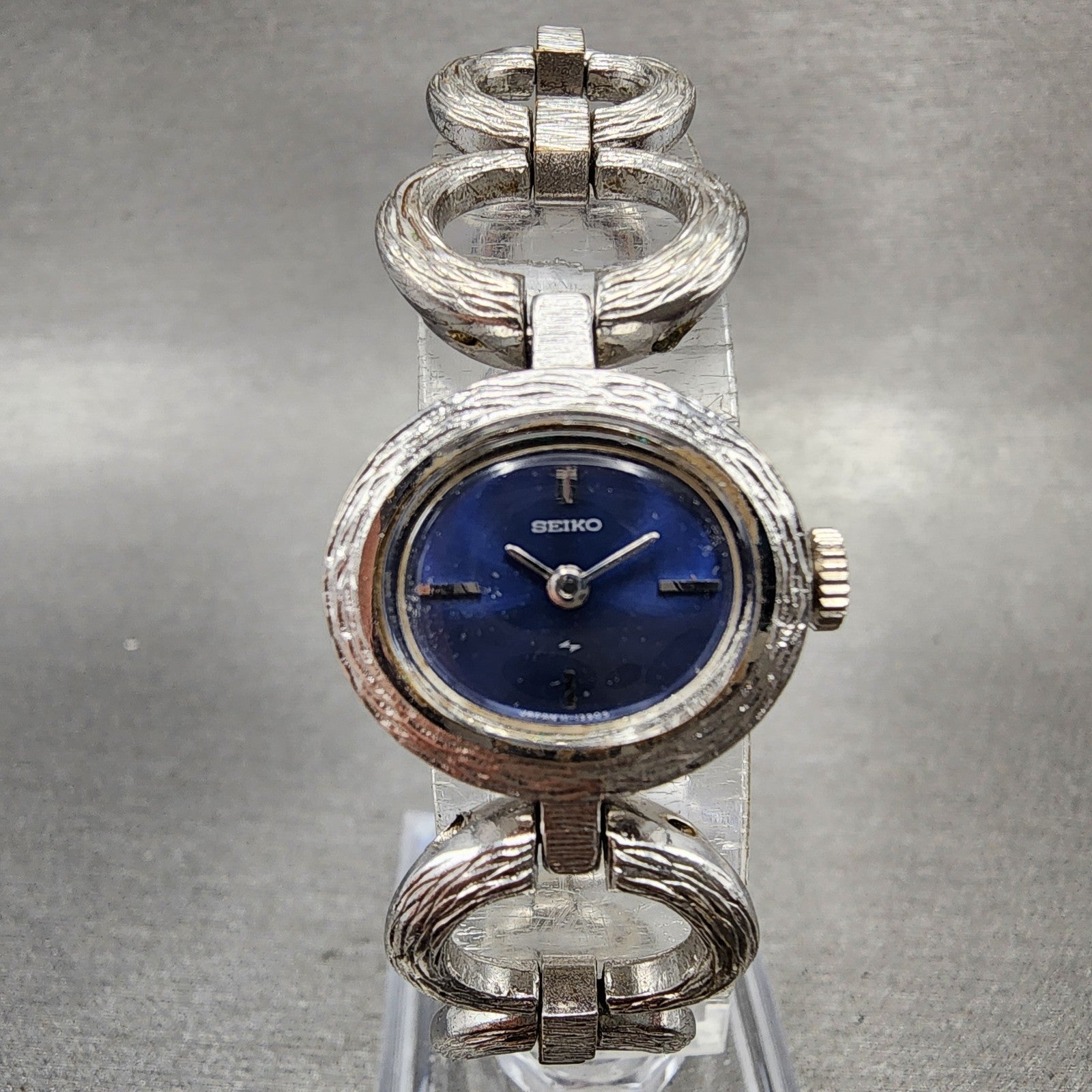 Seiko Watch Women 20mm Blue Dial Silver Tone Oval Manual Wind 117519 Runs0