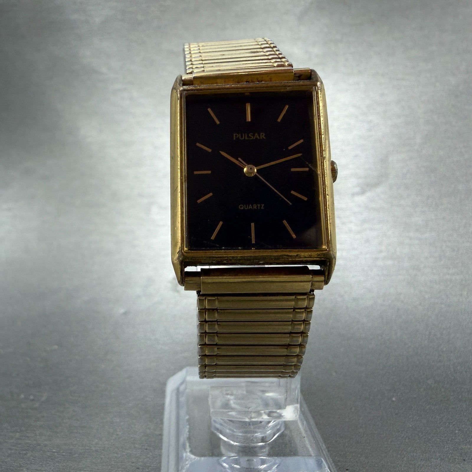 Seiko Pulsar Tank Watch Men 24mm Black Dial Gold Tone V501-5A20 New Battery VTG5