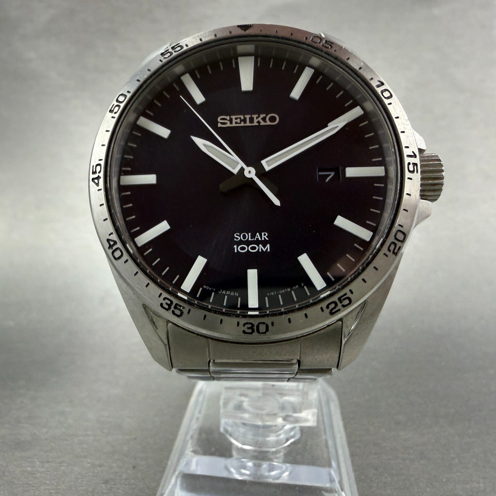 Seiko Solar Watch Men 42mm Blue Dial Silver Tone Date Round V157-0CP0 Runs5