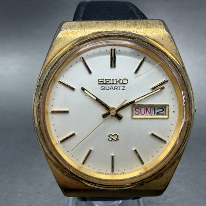 Seiko SQ Watch Men 35mm Silver Dial Gold Tone Dayadate READ!!!! 8223-8029 NewBat0