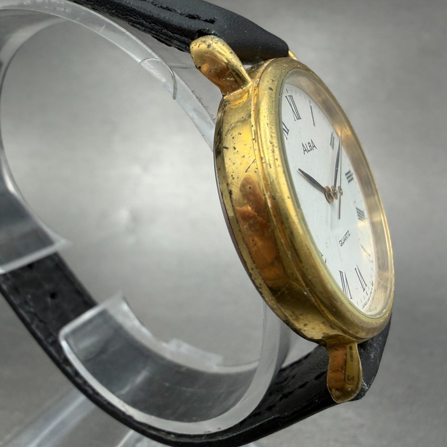 Seiko Alba Watch Men 31mm White Dial Gold Tone Round V515-6540 New Battery VTG3