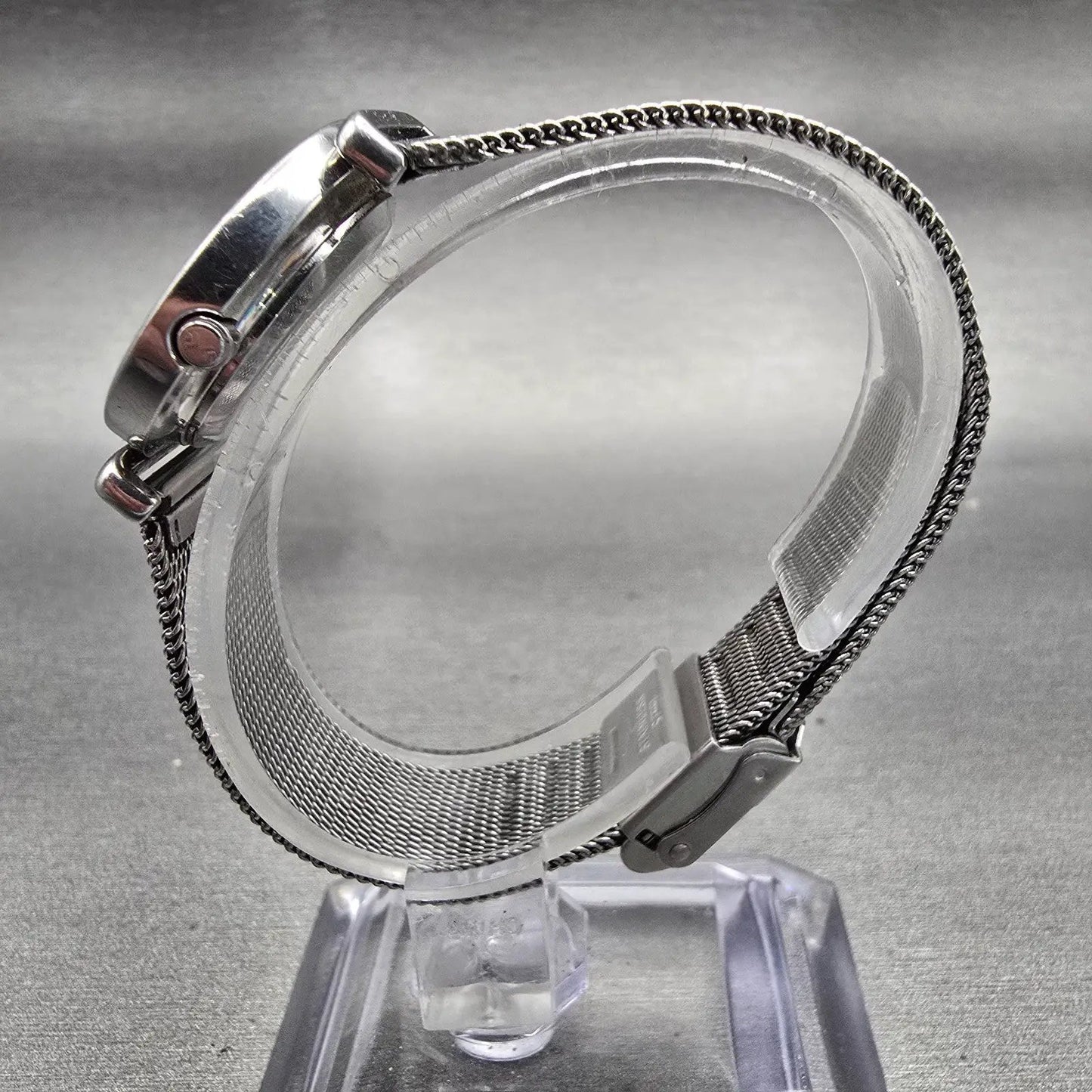 Skagen Watch Women 26mm White Dial Silver Tone Round 107SSSBD Mesh Band New Batt6