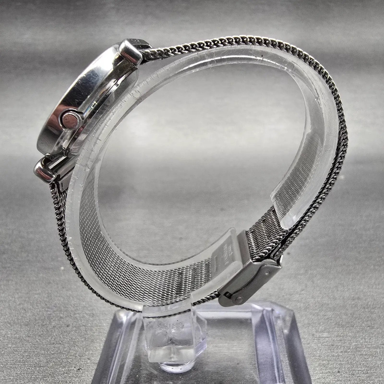 Skagen Watch Women 26mm White Dial Silver Tone Round 107SSSBD Mesh Band New Batt6