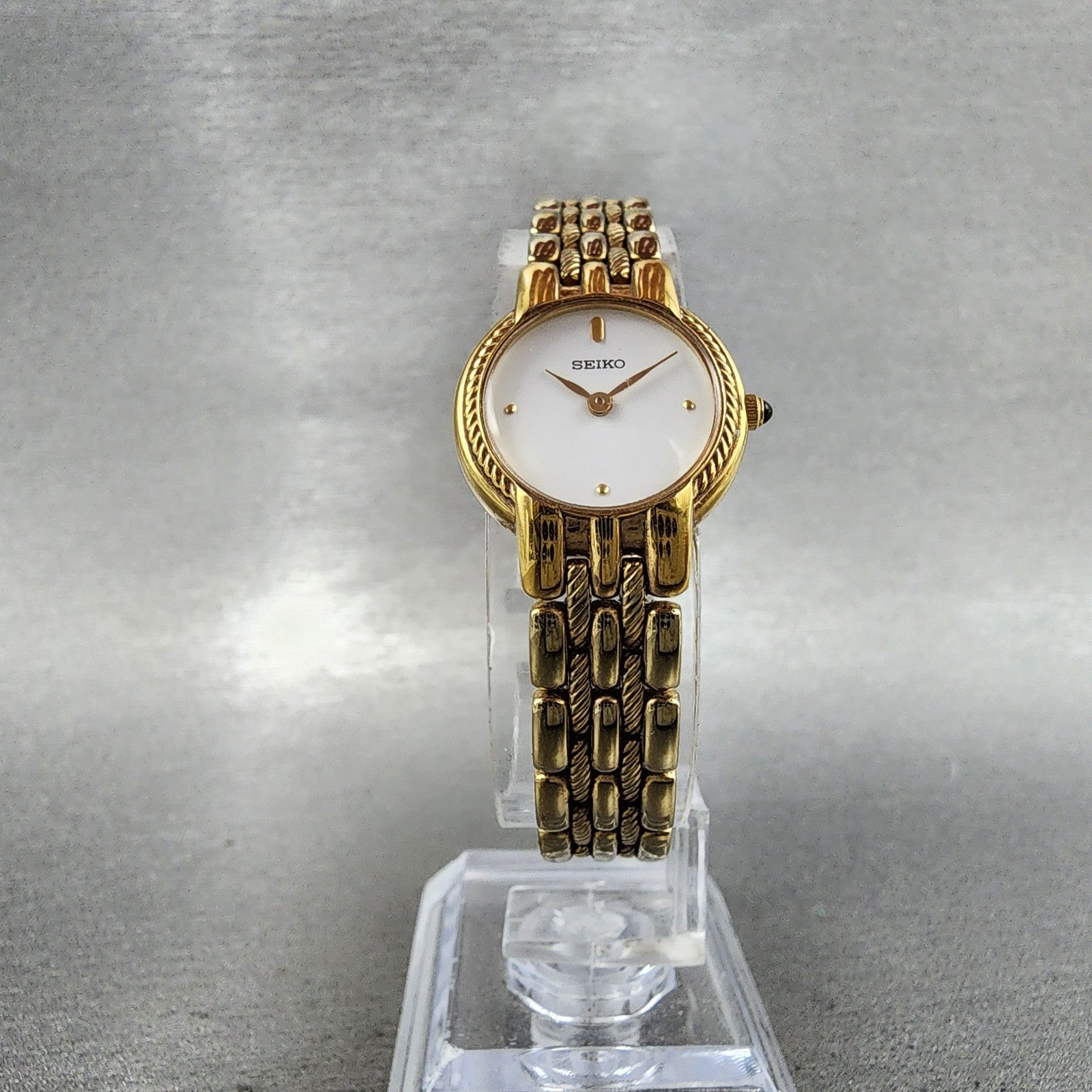 Seiko Watch Women 20mm White Dial Gold Tone Round 1N000JJ0 New Battery5