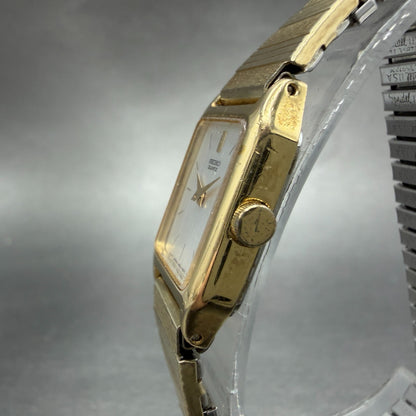 Seiko Tank Watch Women 17mm Silver Dial Gold Tone 4N00-5129 New Battery Vintage2