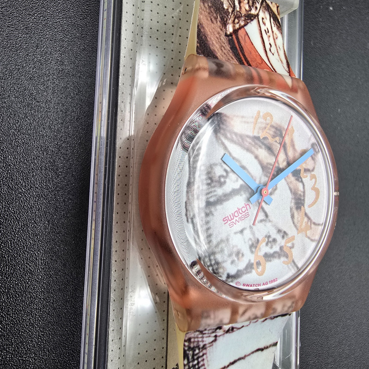 Swatch Masquerade Watch Men 34mm White Dial Pink Case GP105 New Battery NOS 3233