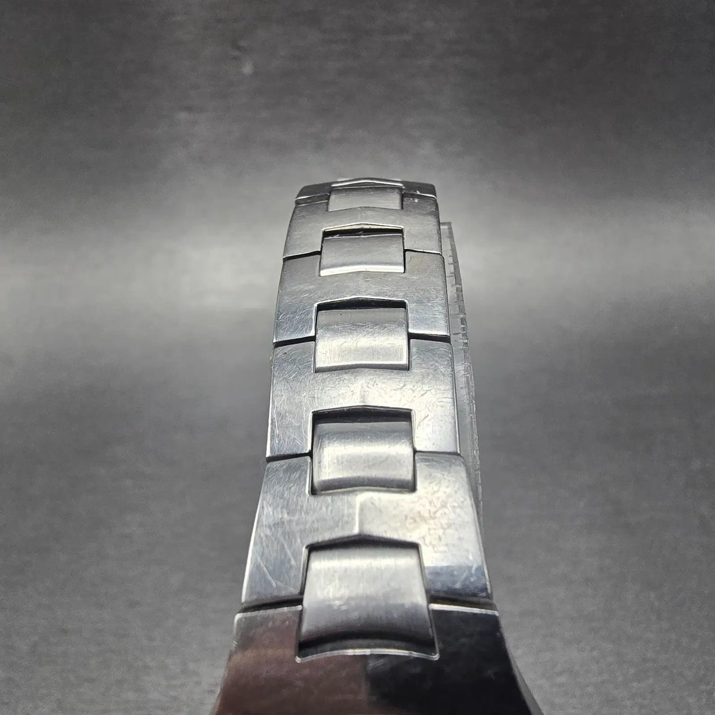 Tissot Watch Women 23mm Black Dial Silver Tone Round L520 New Battery W/box4