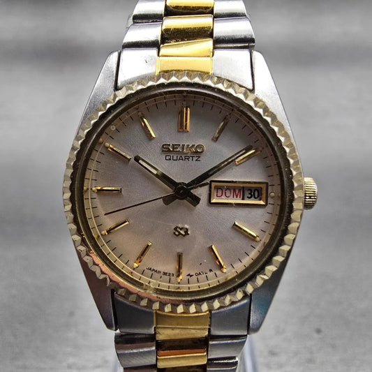 Seiko SQ Watch Women 24mm Silver Dial Two Tone Daydate Round 3E23-0A69 New Batt0