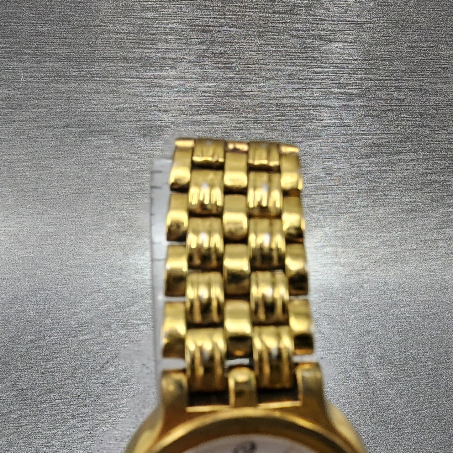 Seiko Watch Women 25mm White Dial Gold Tone Date Round 7n896001 New Battery4