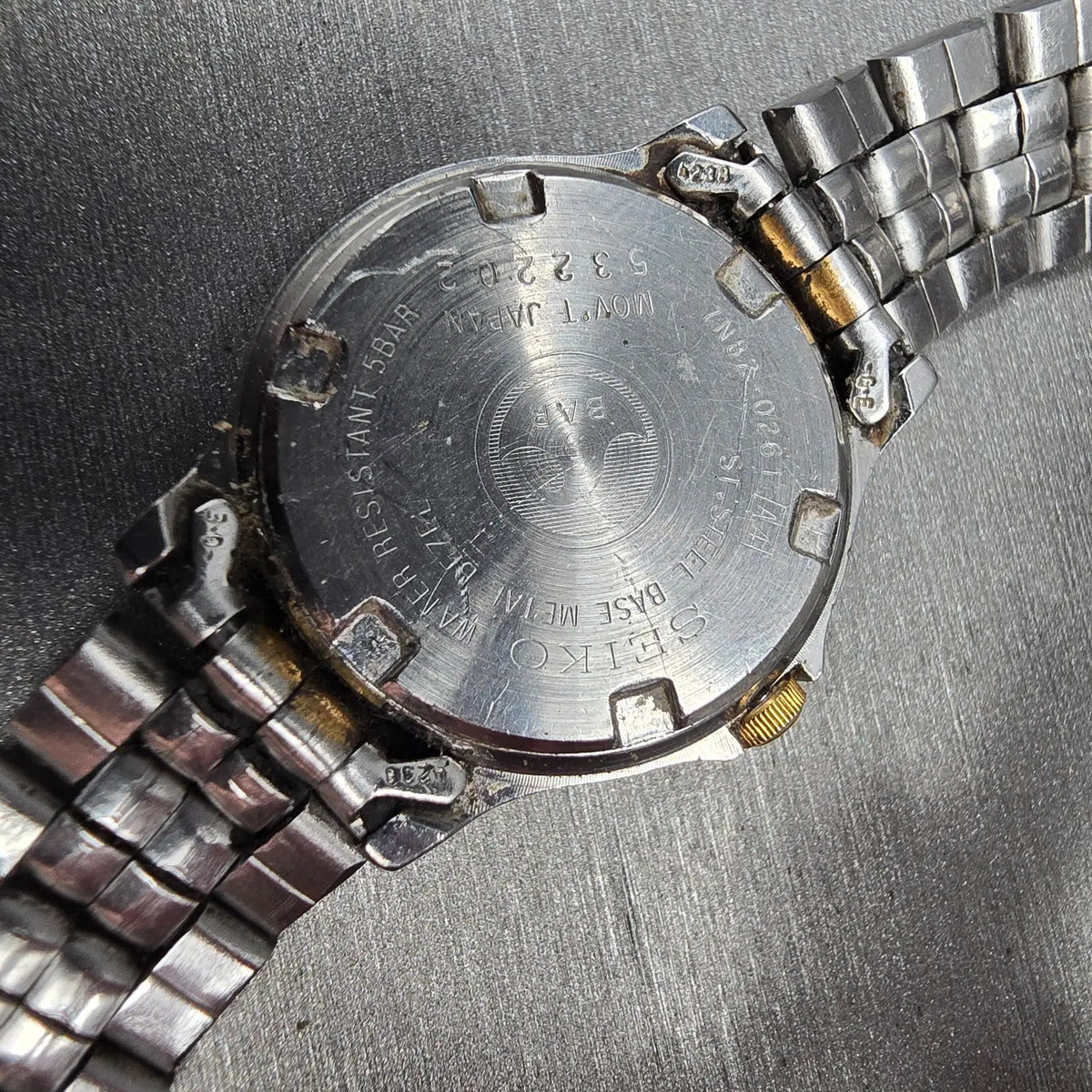 Seiko Sports 50 Watch Women 25mm Silver Dial Two Tone Date 7N82-0261 New Batt 8910