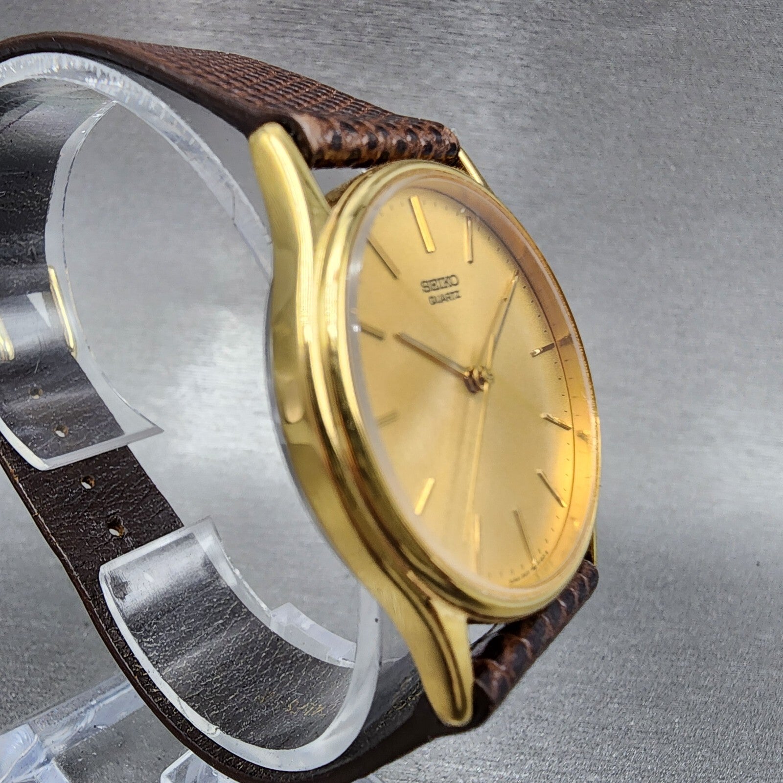 Seiko Watch Men 32mm Gold Dial Gold Tone Round 2K010099 Vinatge PARTS4