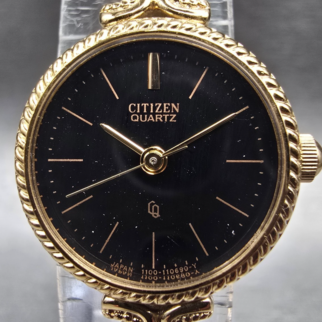 Citizen CQ Watch Women 20mm Black Dial Gold Tone Round 4-102797 New Battery VTG1