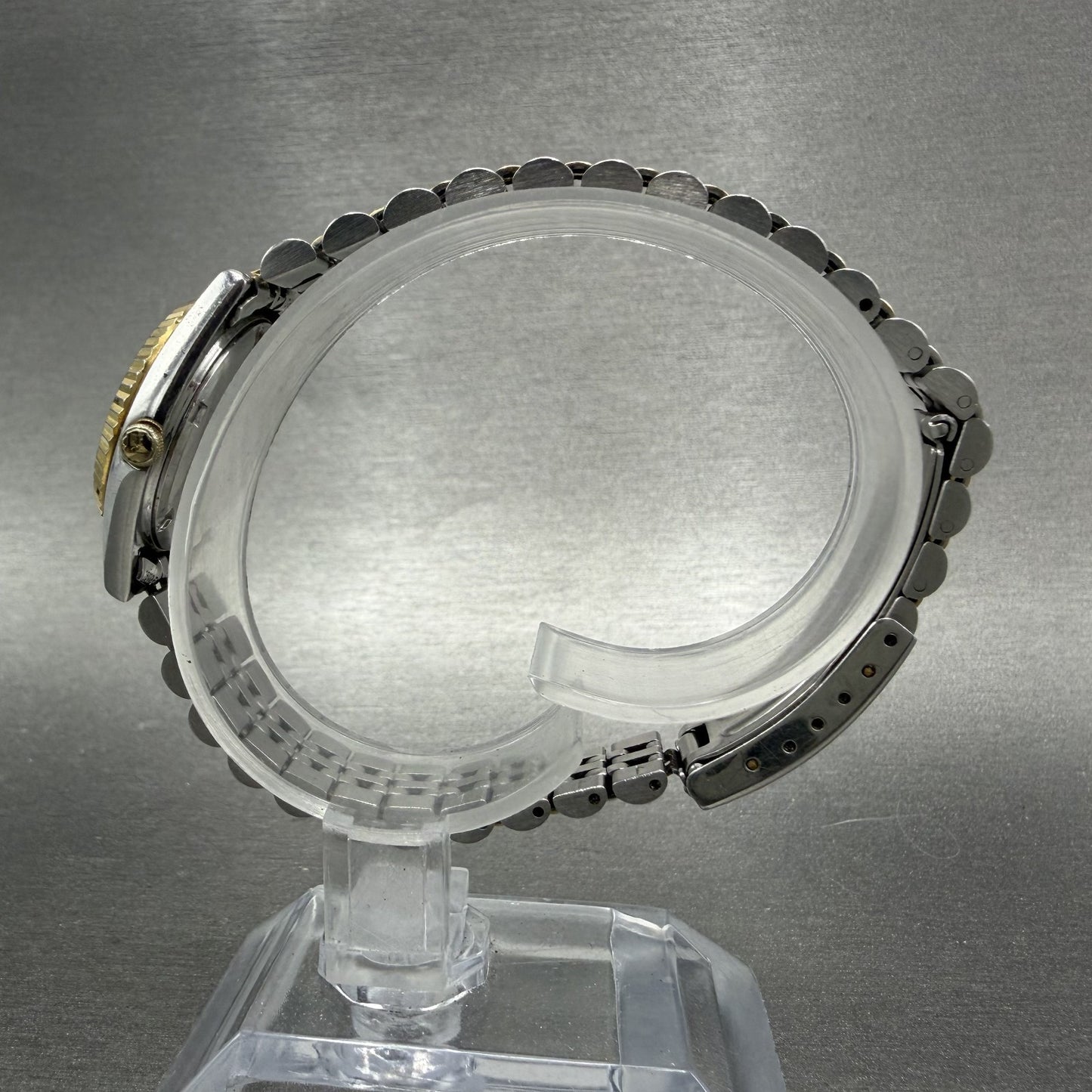 Seiko SQ Watch Women 24mm Blue Dial Two Tone Daydate Round New Battery ABACDAB6