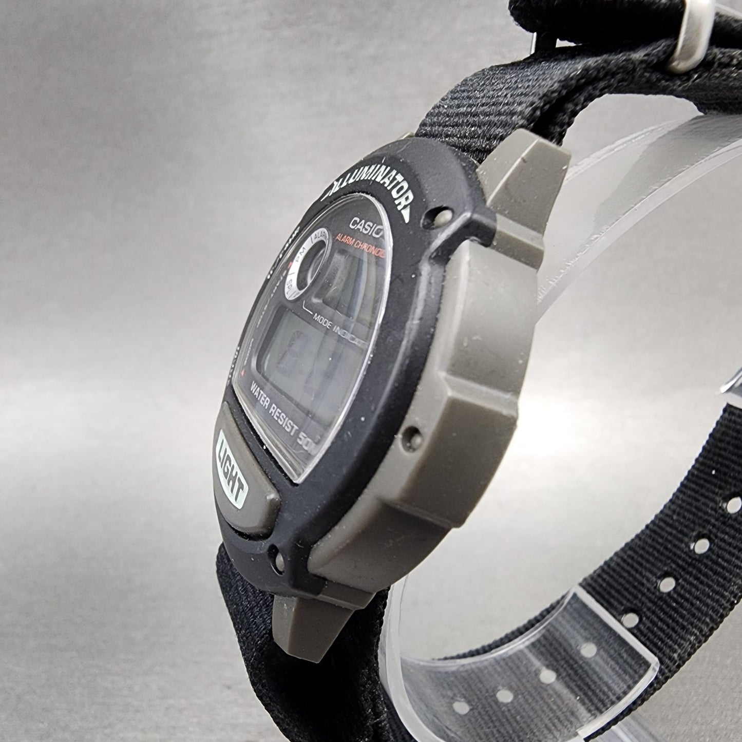 Casio Illuminator Watch Men 44mm Digital Silver LCD Alarm Chrono W87H New Batt2
