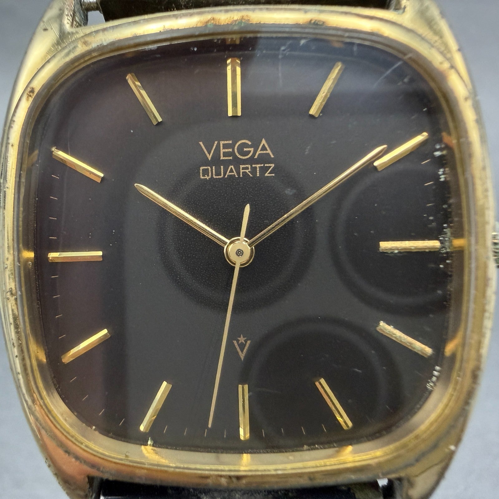 Citizen Vega Watch Men 33mm Brown Dial Gold Tone Rectangle 2038 New Battery1