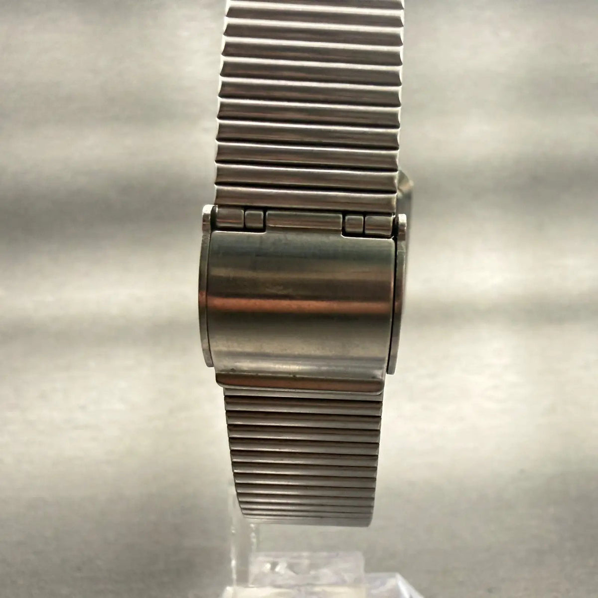 48304726