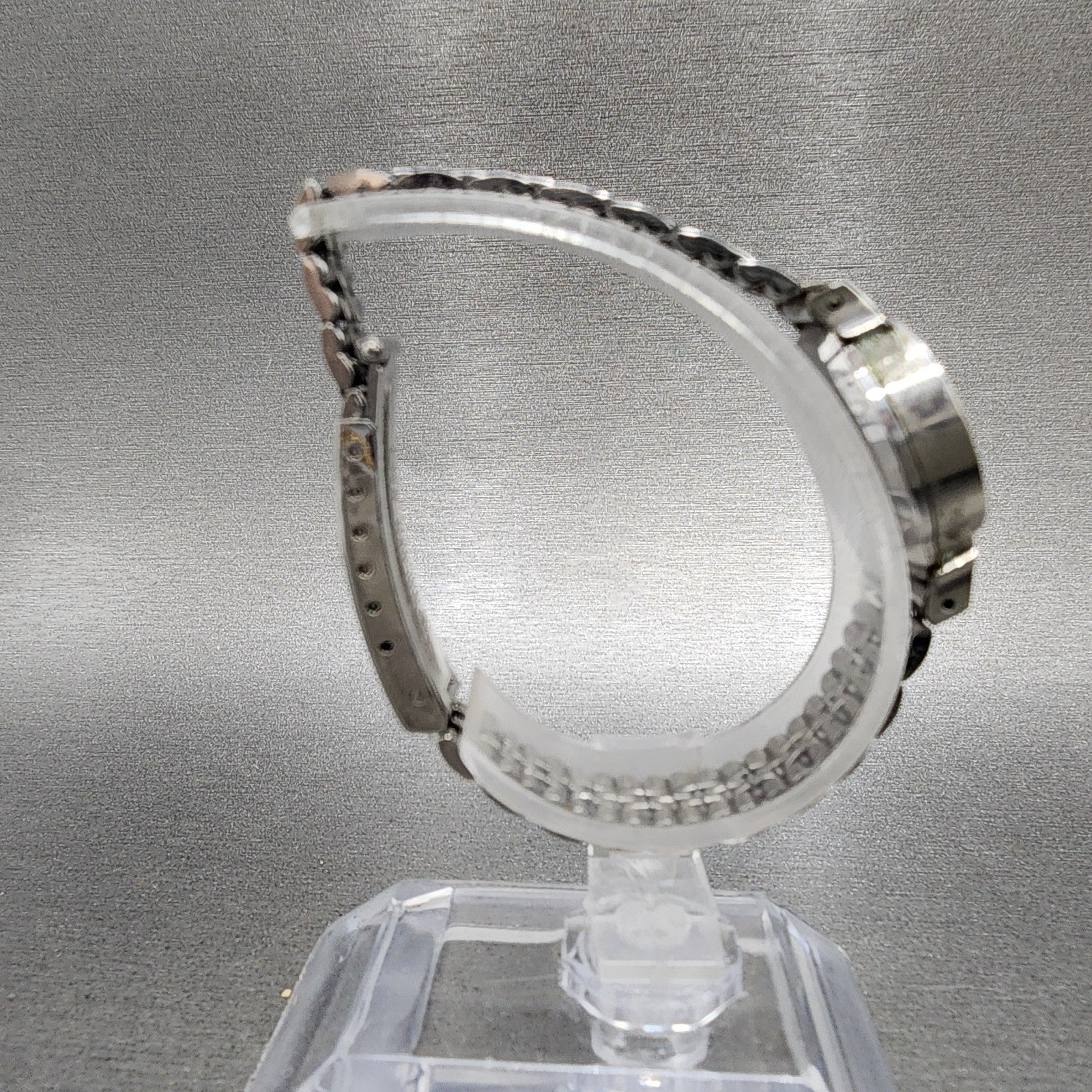 Seiko Manual Watch Women 18mm White Dial Silver Tone Round SP14 Runs8
